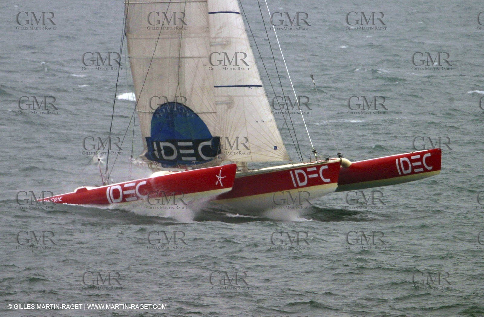 Round the world solo record - Idec - Francis Joyon - Brest finish
