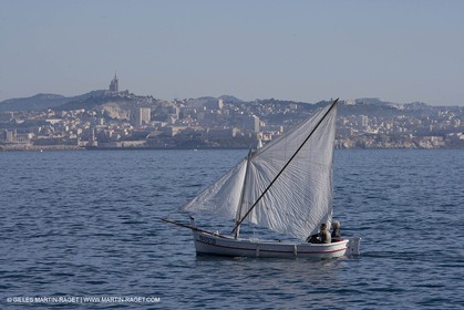 04 03 2007 - Marseilles (FRA) - La Nerthe off L'estaque (Marseille Neighorhood) - Dominique Pons