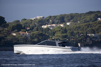29 09 2007 - St Jean Cap Ferrat - Wally Yachts - Wally Power 70 - Lau Lau