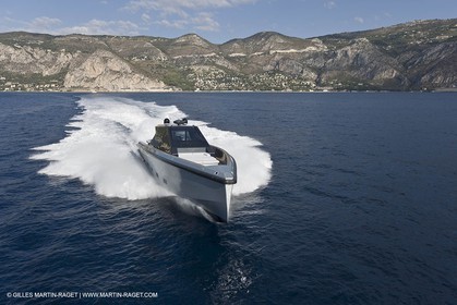 29 09 2007 - St Jean Cap Ferrat - Wally Yachts - Wally Power 70 - Lau Lau