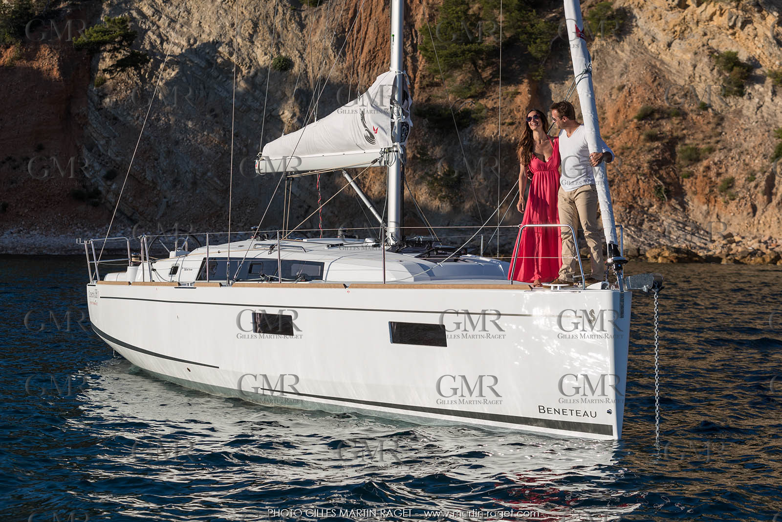 04 07 3017; Les EMbiez (FRA; 83) - Chantier Beneteau; Oceanis 38.1