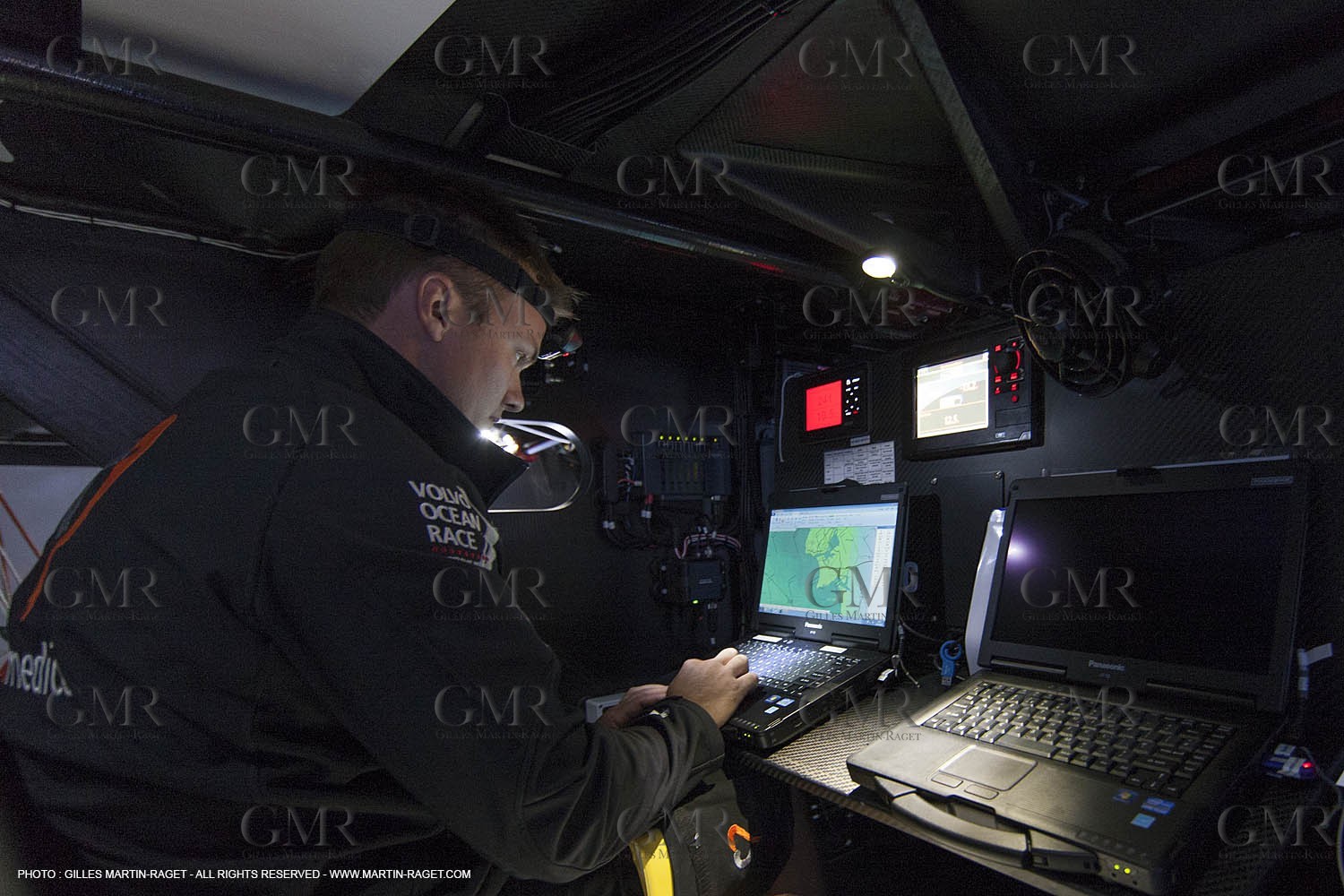 Volvo Ocean Race 2014-2015 - Team Alvimedica trainings - Boat preparation - Lisbon (POR) - 25 04 2014