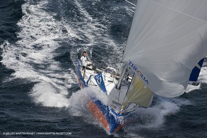 06-26-2007 - FIGARO II - THEOLIA - Skipper : Robert Nagy - Training off Marseille (south France) with strong wind conditions