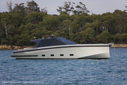 29 09 2007 - St Jean Cap Ferrat - Wally Yachts - Wally Power 70 - Lau Lau