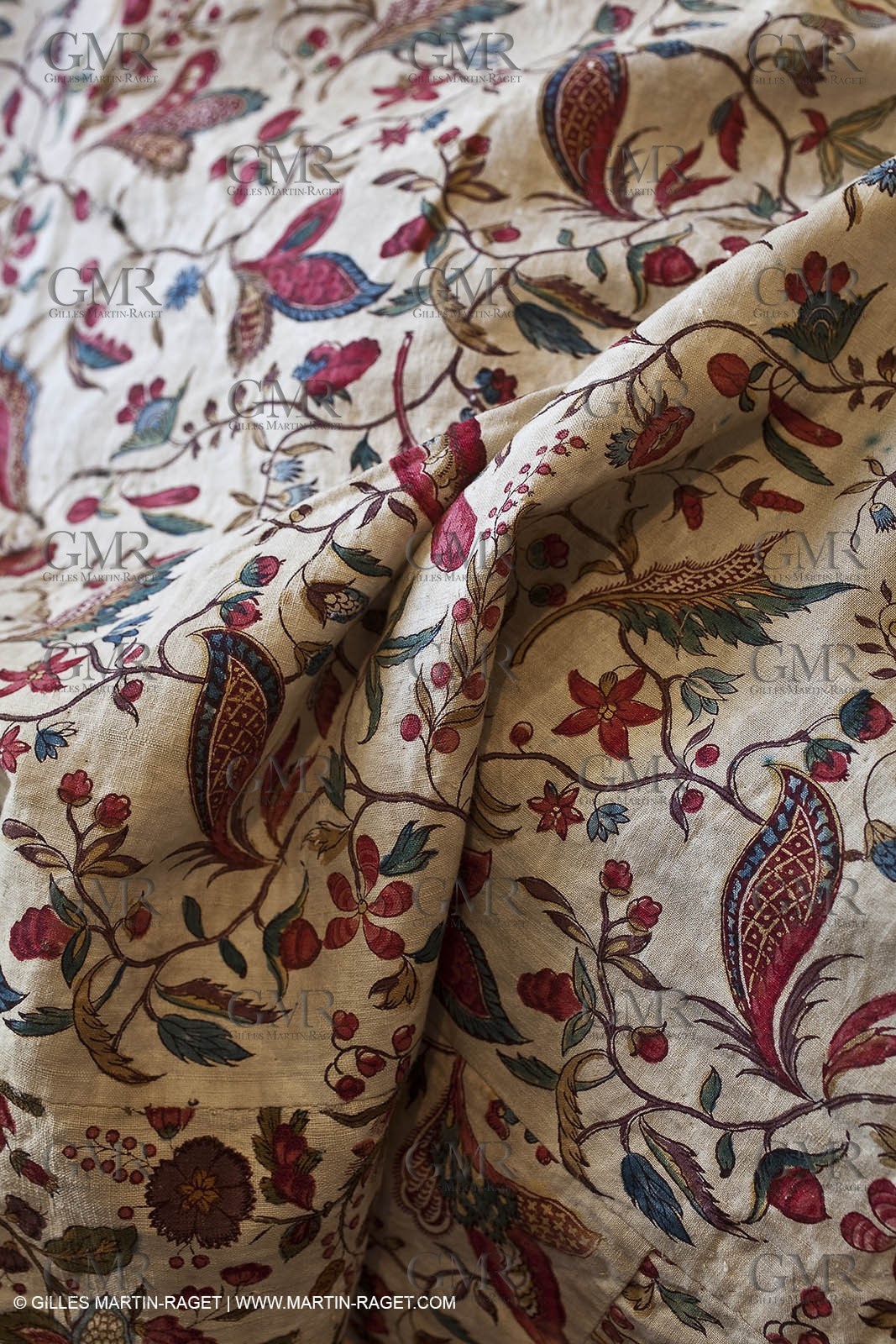 December 2009 - Boutis