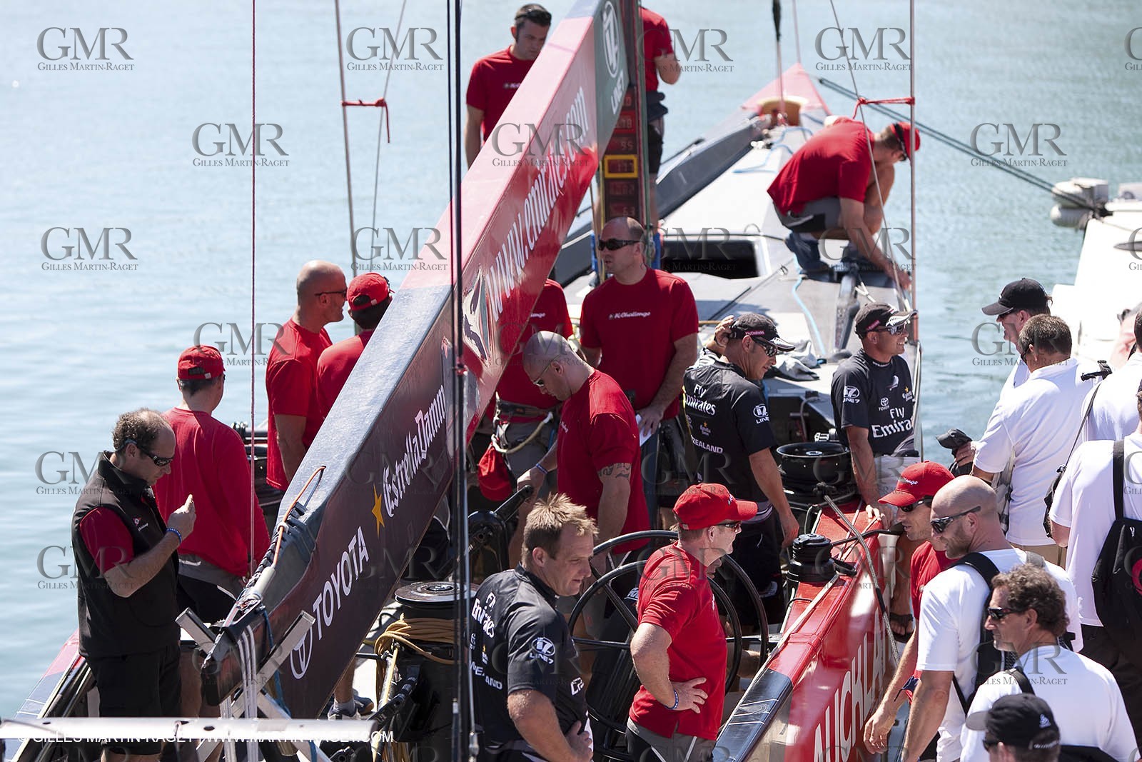 24 01 2009 - Auckland (NZL) -  Louis Vuitton Pacific Series - BMW ORACLE Racing - Boat presentation to other teams