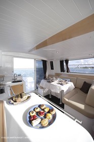 23 07 07 - La Rochelle - Chantier Fountaine Pajot - Highland