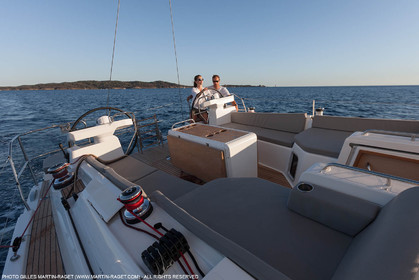 28 08 2016, Hyères (FRA,83), Chantier Jeanneau, Jeanneau Yacht 51