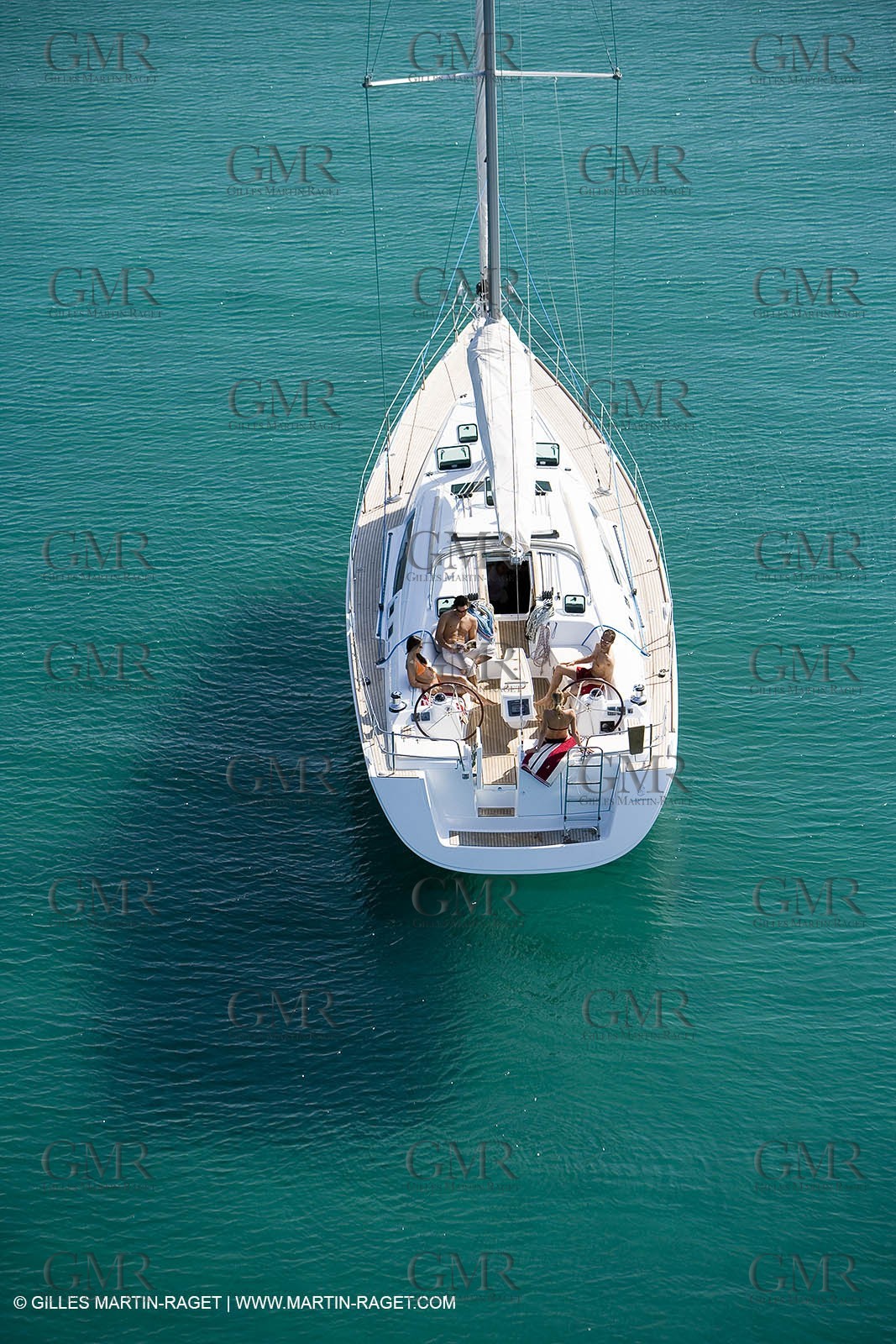 Cruising monohull mooring