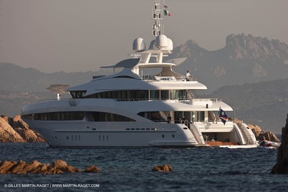 18 08 2011 - La Maddalena (ITA, Sardinia) - Motor yacht Inception