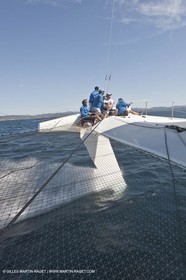 Samedi 5 septembre 2009 - Hyères (FRA, 83) - L'Hydroptère bat le record du monde de vitesse avec un run à 51,36 knts (sous réserve de ratification par le WSSRC)