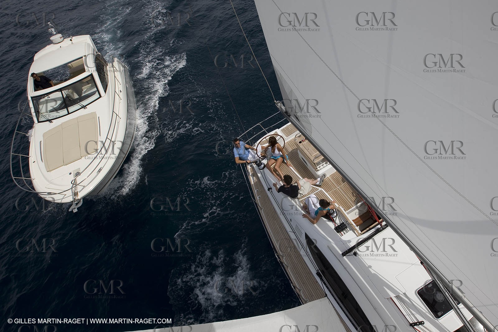 Cruising monohull mooring