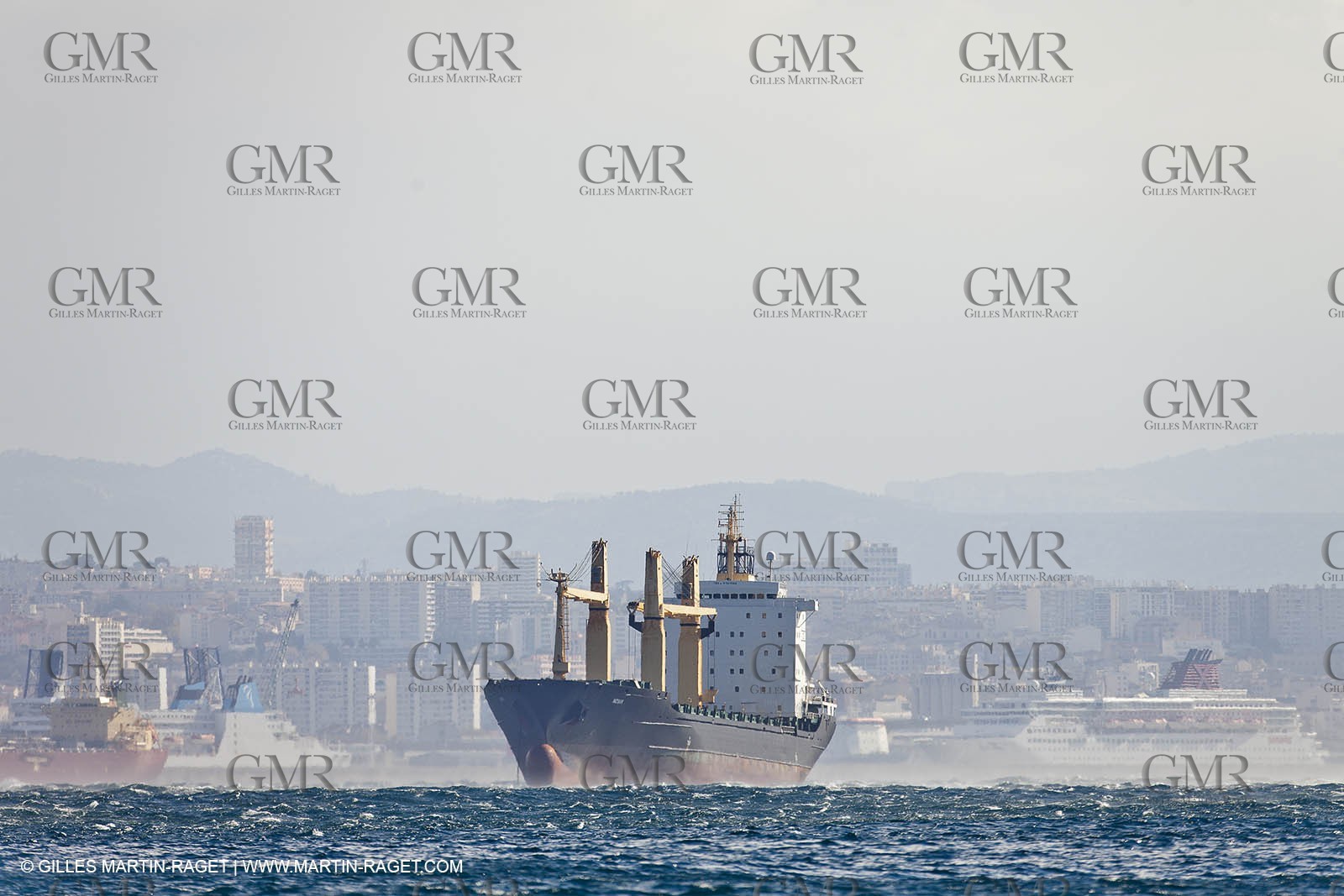 25 10 2010 - Marseille (FRA,13) - Ships at the mooring due to a strike of the harbour staff