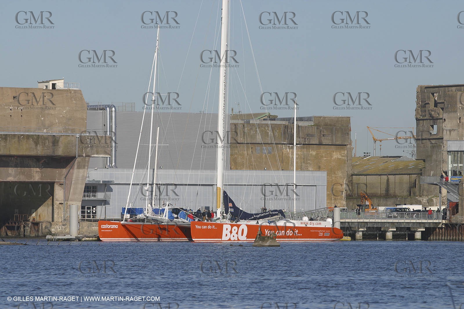 Kingfisher II - Jules Verne Trophy 2002 start - Brest