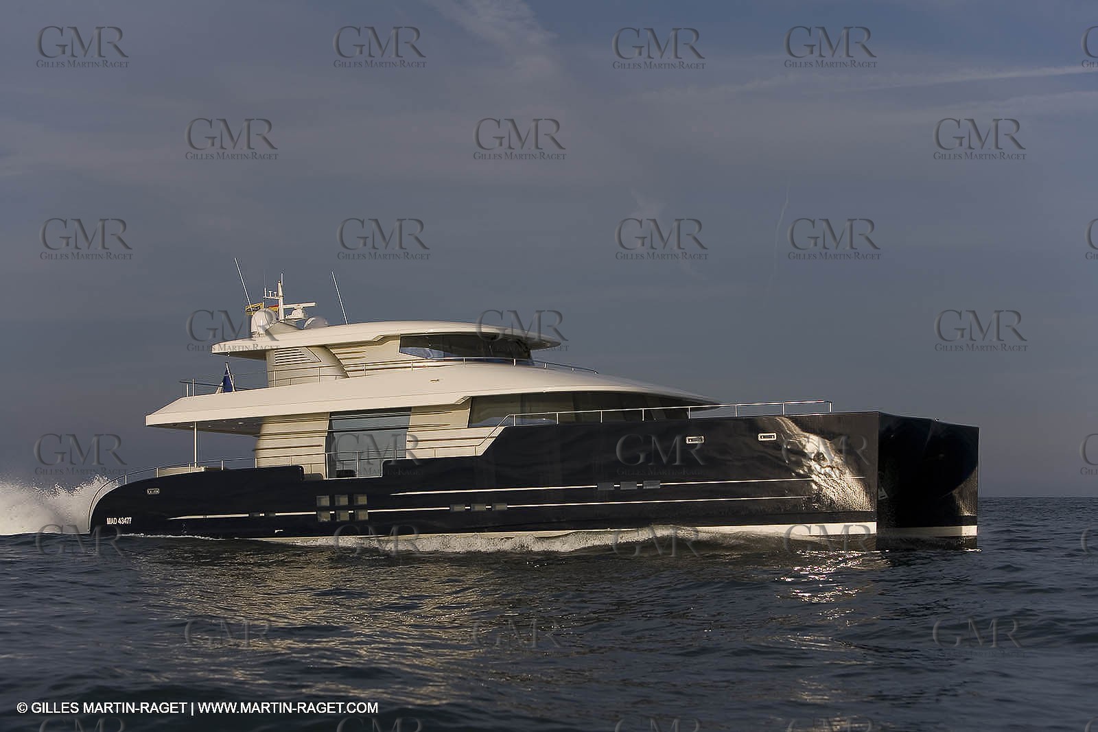 11 06 2007 - Valencia (Spain) - Super Yacht Catamaran Bradley, Gilles Vaton design built by H2X in la Ciotat (France)