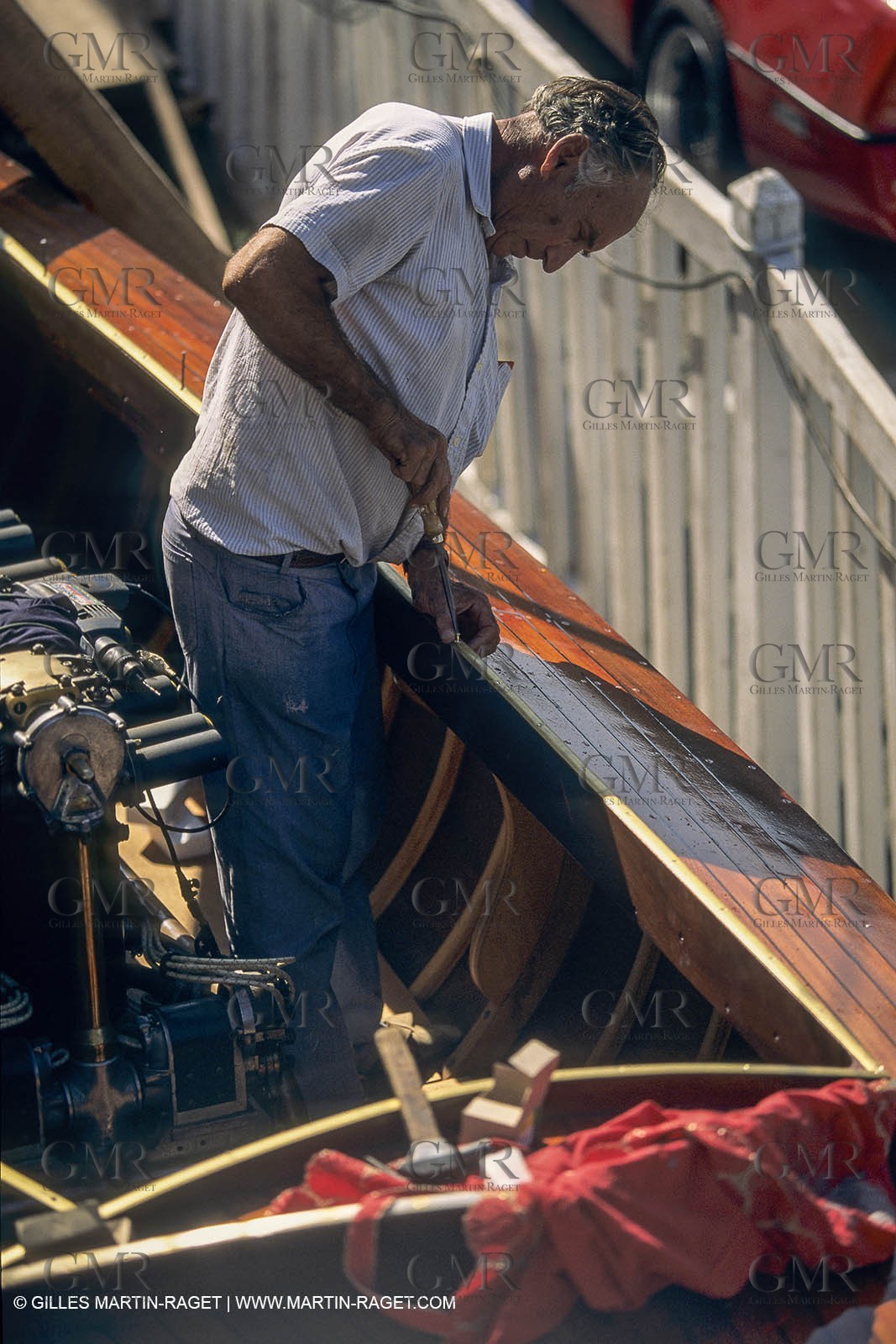 motor boats, claissc runabouts, cefit or Sagitta at Trapani boatyard (Cassis, FRA,13)