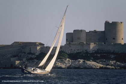 Sailing, cruising, Monohulls under sails
