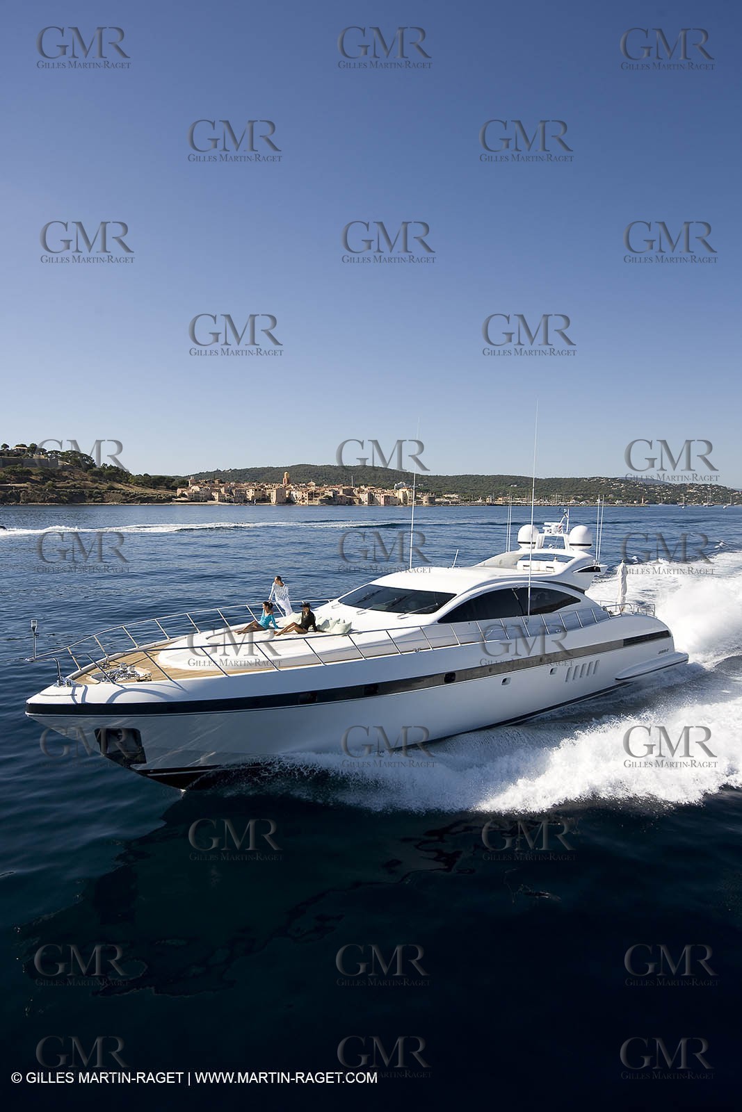 06 09 2007 - Saint Tropez (FRA, 83) - Superyachts - Motoryachts - Mangusta 92 Triple Fun in Saint Tropez - Mooring at Club 55 at Pampelonne Beach