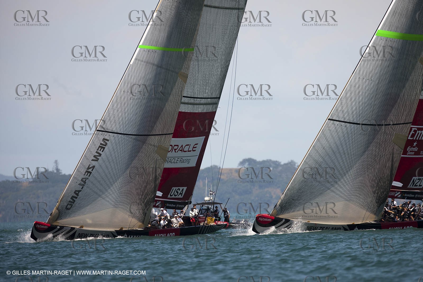 23 01 2009 - Auckland (NZL) -  Louis Vuitton Pacific Series - BMW ORACLE Racing-Tuning up onboard Emirates Team New Zealand yacht