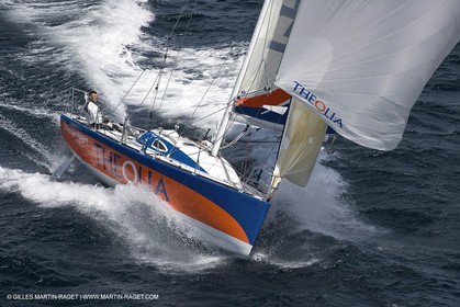06-26-2007 - FIGARO II - THEOLIA - Skipper : Robert Nagy - Training off Marseille (south France) with strong wind conditions