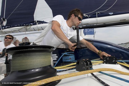 05 07 2012 - New York (USA) - Ocean Krys Race - Speed runs in fornt of NY city