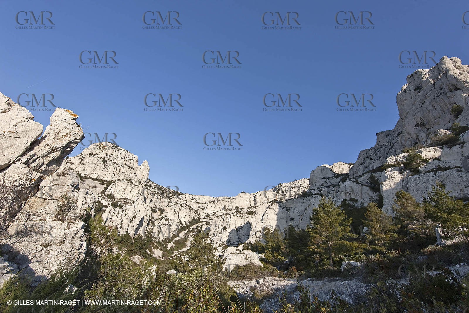 23 03 2009 - Marseille (FRA, 13) - Les Calanques - Walkyries circus
