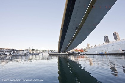 10 11 2009 - San Diego (USA, CA) - 33rd America's Cup - BMW ORACLE Racing - Wing testing , Day 1