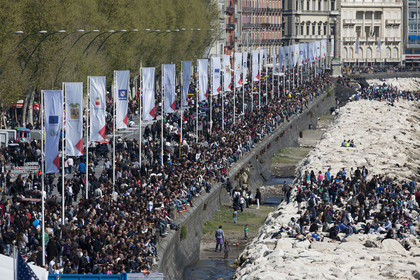 09 04 2012 - Naples (ITA) - 34th America's Cup - America's Cup World Series Naples 2012 - Massive frequentation at the public village
