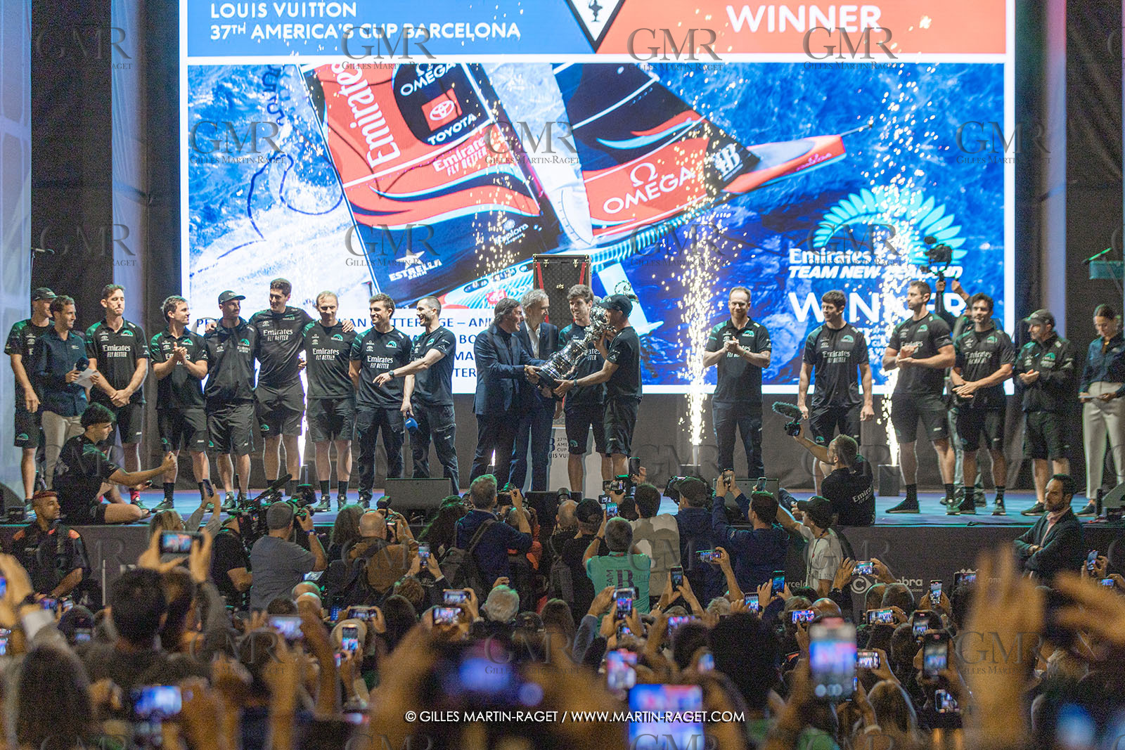 19 10 2024, Barcelona (ESP), Louis Vuitton 37th America's Cup, Final Match, Race Day 6 , Prizegiving