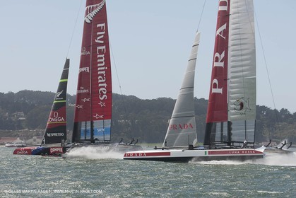 16 08 2013 - San Francisco (USA,CA) - 34th America's Cup - Louis Vuitton Cup - Louis Vuitton Cup Final - Race Day 1 - Race 1
