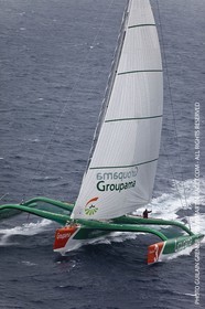 14 05 09 - Marseille - Record de la Méditerranée - Groupama 3 - Franck Cammas - G class - Départ de Marseille pour Carthage