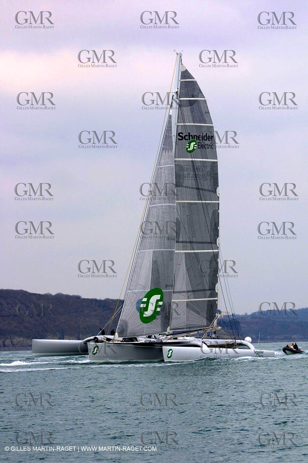 Geronimo - Jules Verne Trophy 2001 start - Brest