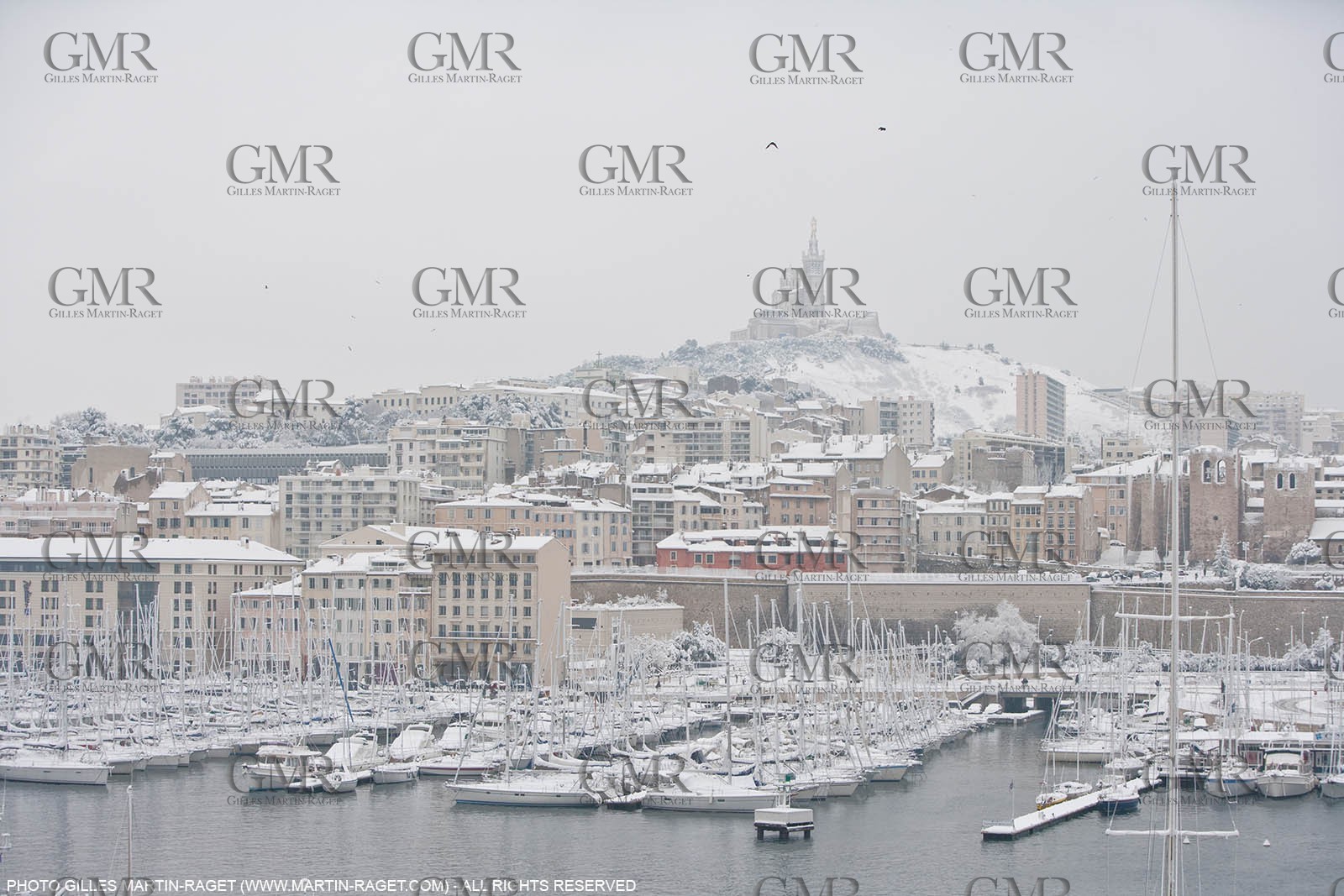 07 01 2009 - Marseille (FRA,13) - Exceptional snow amount on the city