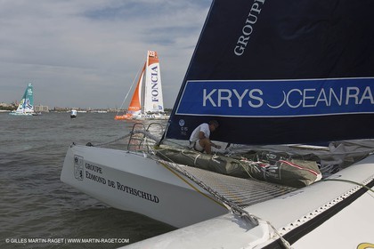 05 07 2012 - New York (USA) - Ocean Krys Race - Speed runs in fornt of NY city