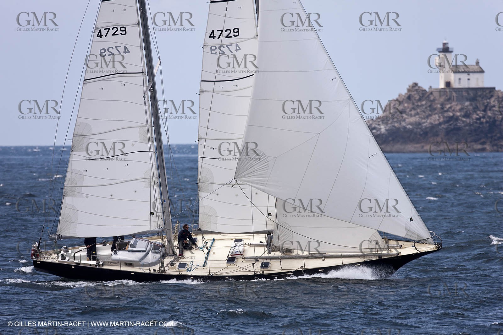 19 05 2010 - Raz de Sein (FRA,29) -  Pen Duick III