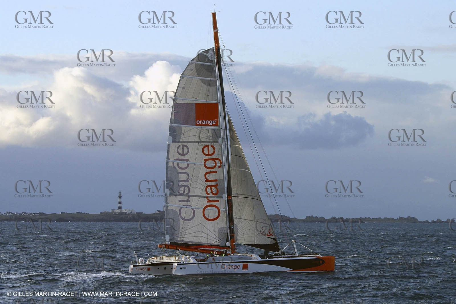 Orange II - 2004 Jules Verne Trophy - Ouessant - 2nd starting line crossing