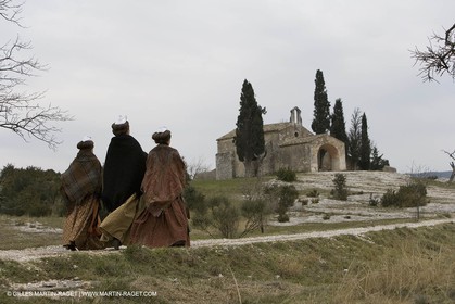 18 02 2007 - Saint Rémy de Provence - Reine d'Arles dans les Alpilles - chapelle Sainte Sixte