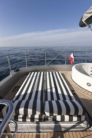 25 02 2011 - La Ciotat (FRA,13) - Super Yachts - Chantier H2X - Cartouche