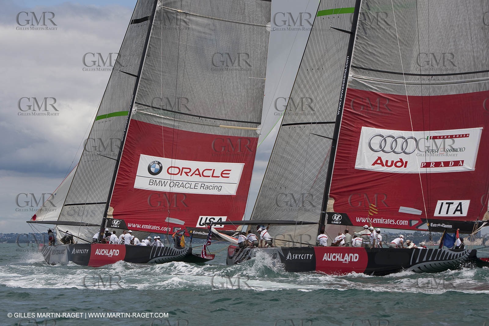 11 02 2009 - Auckland (NZL) -  Louis Vuitton Pacific Series -  Racing Day 11 - sail off
