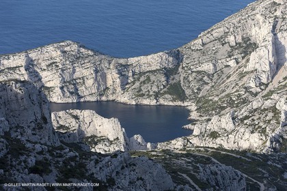 30 04 2009 - Marseille (FRA, 13) - Les Calanques - Morgiou as seen from the col de la Grande Candelle