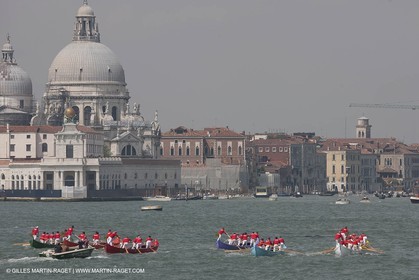 16 05 2009 - Venezia (ITA) -  BMW ORACLE Racing - Ishares Cup - Day 2