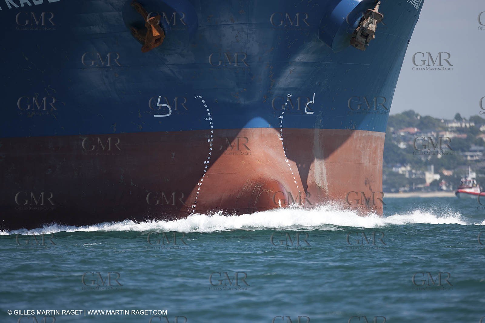 23 01 2009 - Auckland (NZL) -  Louis Vuitton Pacific Series - BMW ORACLE Racing-Tuning up onboard Emirates Team New Zealand yacht