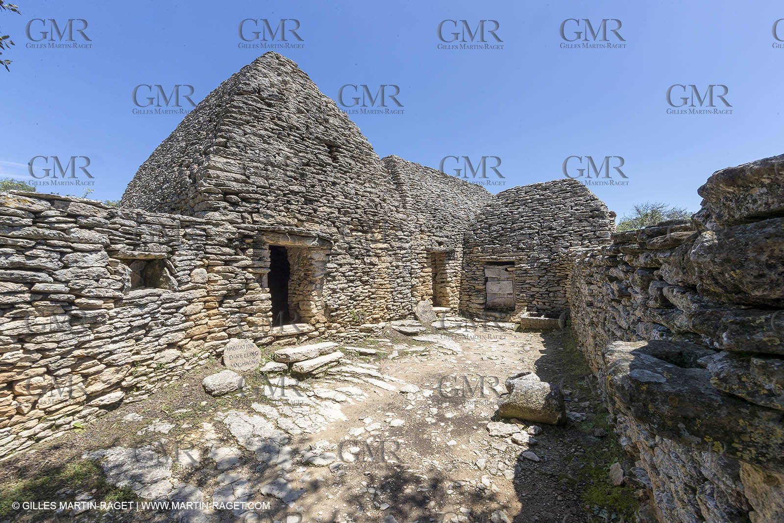 1 6 2018, Gordes (FRA,84) Le village des Bories