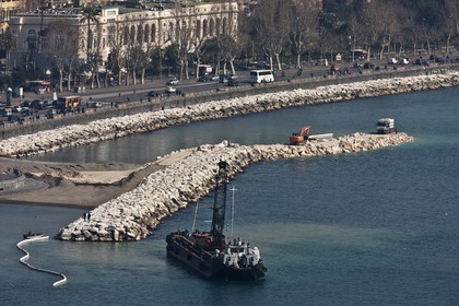 24 02 2012 - Naples (ITA) - 34th America's Cup - America's Cup World Series Naples 2012 - Naples Preview - Breakwater extension works