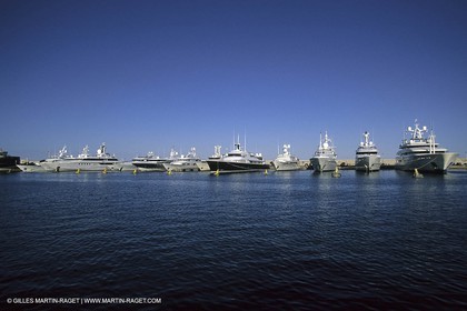 Antibes - Quai des milliardaires