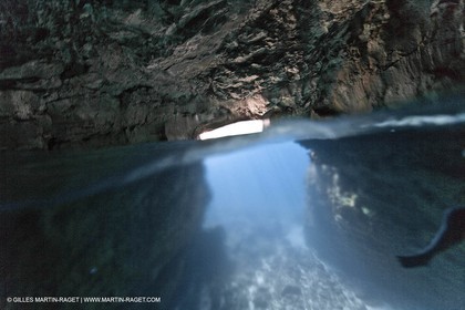 06 05 2009 - Marseille (FRA, 13) - Les Calanques - Morgiou - Le trou du soufleur
