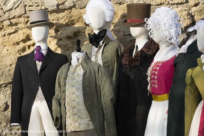 31 10 2013 - Ansouis (FRA,84) - Chateau d'Ansouis - Costumes de l'exposition Habits d'hommes