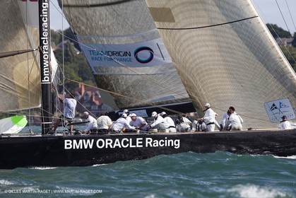 03 08 2010 - Cowes (UK, IOW) - The 1851 Cup -  BMW ORACLE Racing - Day 1