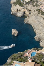 08 04 2015, Andraitx (Isla de Mallorca, Islas Baleares, ESP), Chantier Fountaine-Pajot, Motor Yacht 37