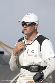 12 11 2009 - San Diego (USA, CA) - 33rd America's Cup - BMW ORACLE Racing - Wing trials, Day 2